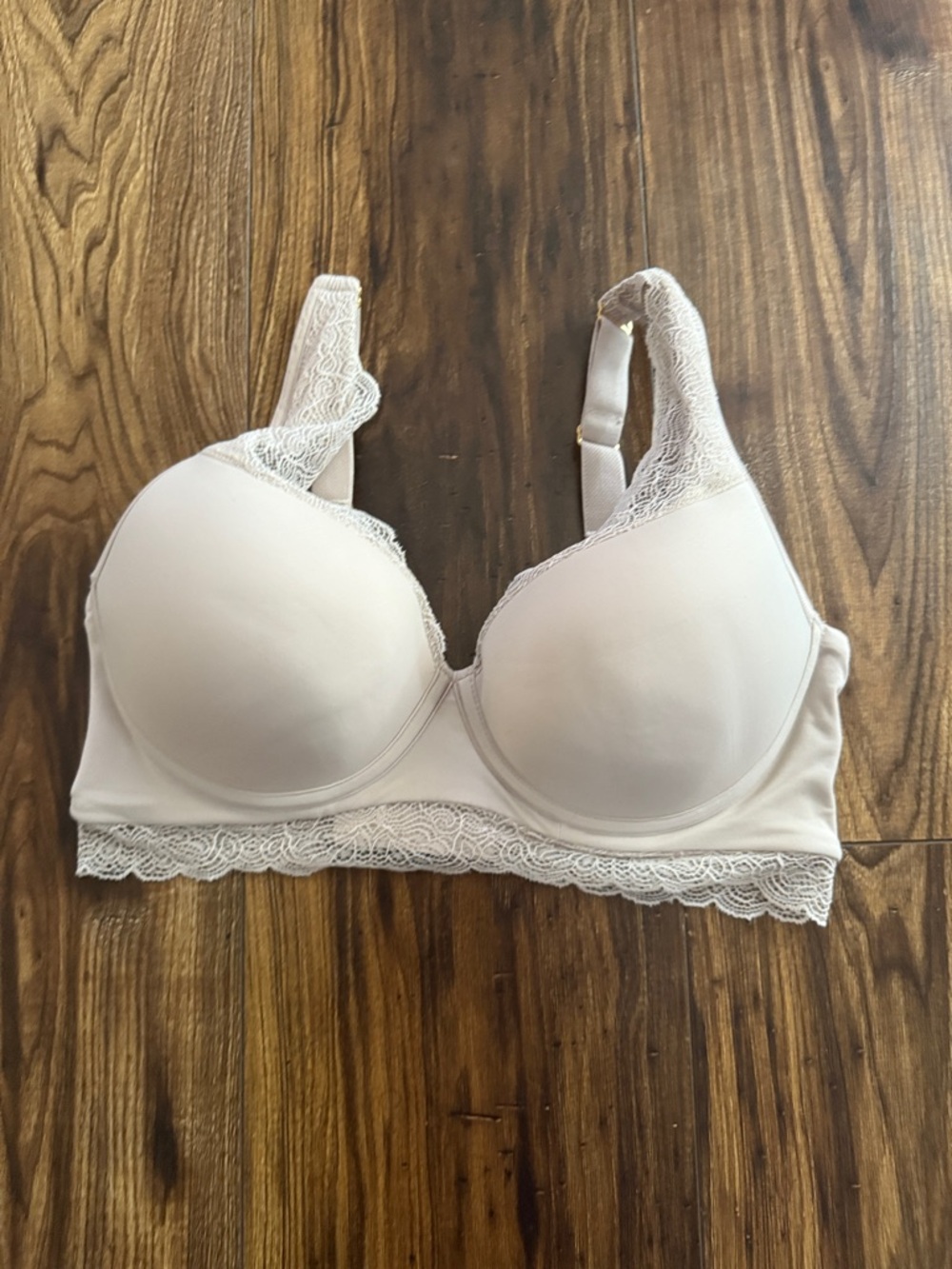 Deep Coverage Soft Lightly-Lined Lace Underwire Bra